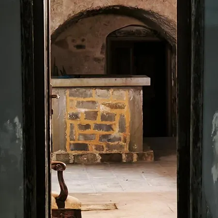 Palazzo Cafarelli בית הארחה Laureana Cilento