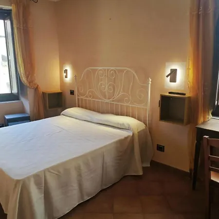 בית הארחה Palazzo Cafarelli 3*